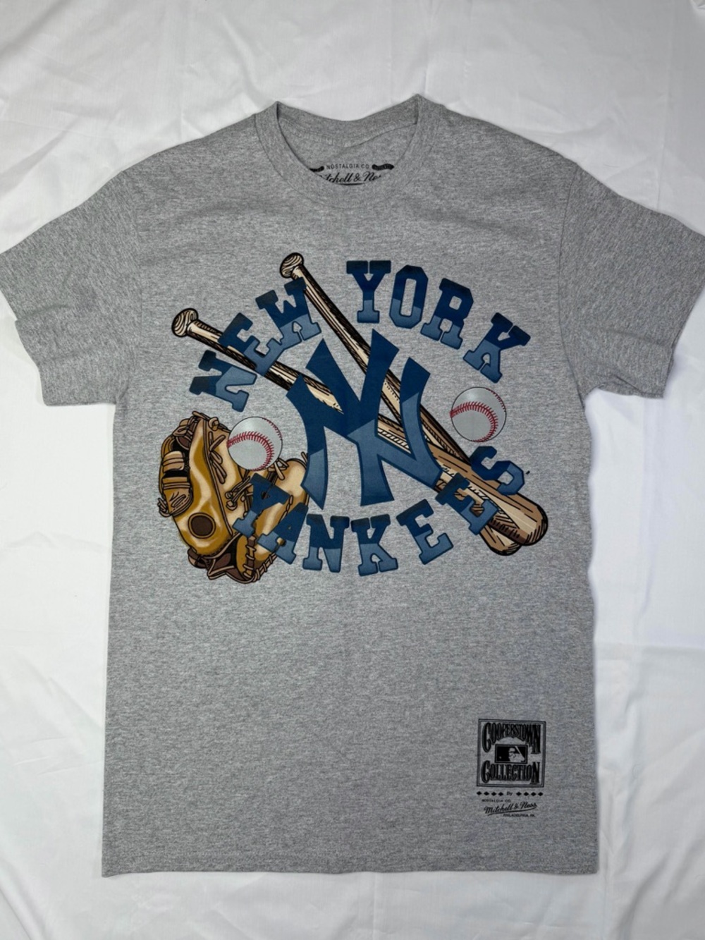Mitchell & Ness New York Yankees Cooperstown Gray MLB Shirt Size S